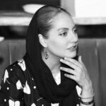 Mahnaz Afshar Instagram - بریم که فردا تیم ملی یه بازی عالی رو به رهبری آقا کیروش به رخ جهانیان بکشه ✌🏻🔵 دیگه عکس خودم رو گذاشتم تا فردا ببینیم چی میشه 😅🙈 دیدید چه بازی بود به به 👌🏻👏🏻
