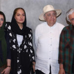 Mahnaz Afshar Instagram - و امشب ما کنار شما عزیزان در اکران مردمی فیلم سینمایی دلم میخواد برقصم 😉🔵 @mahbooobehtm