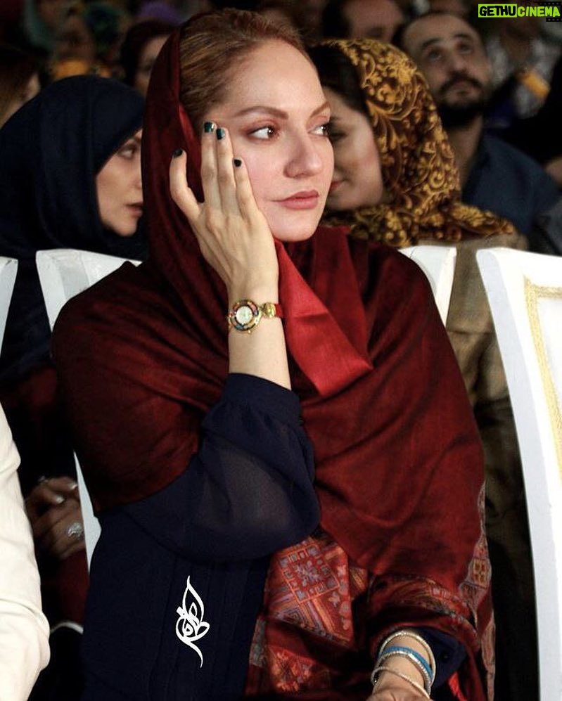 Mahnaz Afshar Instagram - در کنار شماها فیلم دیدن چقدر میچسبه دیشب - مگامال - نهنگ عنبر ۲ (سلکشن رویا) عکس از عاطفه دوستی🌹