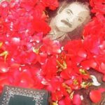 Mahnaz Afshar Instagram - نبودن تو، نه با گذشت زمان کم‌رنگ شد و نه هیچوقت غم نداشتنت تسکین یافت. پدرم، آرامش جانم، دوستت دارم. روزت مبارک، نه فقط امروز که هر روز برایم روز توست