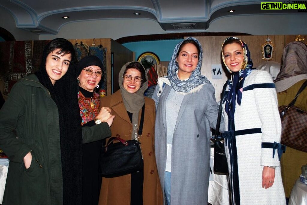 Mahnaz Afshar Instagram - امروز به دعوت نیکوکاران «حامی» در کنار آنها و خانم ستوده نازنینم بودم