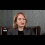 Mahnaz Afshar Instagram - خلاصه ای از بخش اول مصاحبه من با صدای آمریکا کامل اون رو در لینک یوتیوپ بالای صفحه اینستاگرام گذاشته شده میتونین ببینید✌💙 تلاش کردم پرسشهایی که در این ۷ سال طرفداران نازنینم و بخشی از مردم نسبت بهش نقد و سئوال داشتند و همچنین منتقدین عزیزی که سعی در کمک و ساخته شدن مهناز افشار داشتند رو پاسخ دهم۔ قطعا در یک مصاحبه حدود یکساعت، پاسخ ها کامل و بی نقص نخواهد بود۔ اما تلاش کردم صداقت و حقیقت اولویت پاسخهام باشه حتی اگرخوشایند تعدادی نباشه۔ آموختم پای حقیقت ایستادن حتی به قیمت توبیخ و تاوان دادن همیشه بایستم و برای حقیقت بجنگم۔ دوستتان دارم و بدانید تا همیشه محکم تر از همیشه کنارتان هستم۔ #زن_زندگی_آزادی I tried to answer the questions that my dear fans and part of the people had criticized and asked about my private life in these 7 years, as well as the dear critics who tried to help and build Mahnaz Afshar. Certainly, in an interview of about one hour, the answers will not be complete and perfect. But I tried to be honest and truthful in my answer, even if it is not pleasant. I learned to stand by the truth, even at the cost of reprimanding to always stand and fight for the truth. I love you all and I am always by your side stronger than ever. You can watch the whole video on my YouTube #woman_life_freedom @voafarsi @arian.risbaf