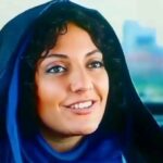 Mahnaz Afshar Instagram - قصه پریا قصه عاشقا💙🦋 فیلمی از فریدون جیرانی که خیلی دوستش دارم میبینم صورتمو تو آینه ۔‌‌‌۔۔۔۔۔ #farhadmehrad In one of the most popular movies that I played. #cinema#movies #mahnazafshar#مصطفی_زمانی #فرهادمهراد