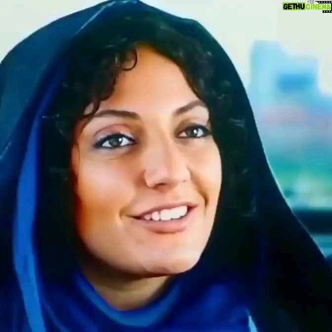 Mahnaz Afshar Instagram - قصه پریا قصه عاشقا💙🦋 فیلمی از فریدون جیرانی که خیلی دوستش دارم میبینم صورتمو تو آینه ۔۔۔۔۔۔ #farhadmehrad In one of the most popular movies that I played. #cinema#movies #mahnazafshar#مصطفی_زمانی #فرهادمهراد