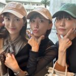 Mai Hakase Instagram - 榮倉奈々さんが立ち上げたブランド　@newnow_jp の受注会へ♡ 生地もとても肌触りが良くデザインも繊細で、可愛い服たくさんでした🥺💕桃ちゃんとせあらとお揃いでピンクの裏起毛トレーナーをオーダーしたよ💗お揃いのキャップもゲット👍皆で着るの楽しみ😊 11月2日からネットでお洋服受注できるようです❣️ @nana_eikura #newnow