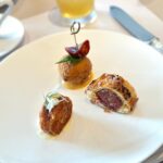 Mai Hakase Instagram - 事務所のメンバーでフォーシーズンホテル丸の内でアフタヌーンティー🫖🩷 素敵空間と美味しい食事&飲み物でとてもおしゃべりがはずみました😋 どのお料理も一品一品凝っていて、ハロウィンのスウィーツは想像を超える美味しさで完食🎃😈👻 @maisonmarunouchi　 @fstokyo #maisonmarunouchi #fourseasonshoteltokyo #halloween #メゾンマルノウチ #フォーシーズンズホテル丸の内東京 #ハロウィン #アービング #PR