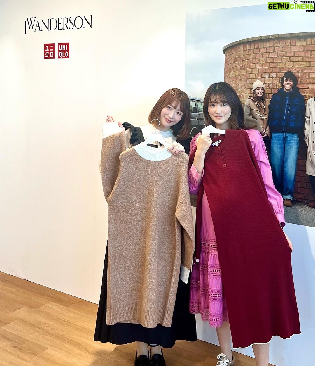 Mai Hakase Instagram - 先日「UNIQLO and JW ANDERSON」と「UNIQLO and COMPTOIR DES COTONNIERS」23FWシーズンの合同展示会に行ってきました☺️ちょうど今発売していて、あたたかなセットアップやセーター、ワンピースをゲットしたよ🩷あゆむとおそろで何を着ようかと真剣に悩んだ🤭 UNIQLOのいつもとはまた違うオシャレなデザインにUNIQLOならではの着心地の良さもあってこの冬かなりつかえそうです☺️✌️ #UNIQLO #UNIQLOコーデ #jwundersonxuniqlo #comptoirdescotonniers