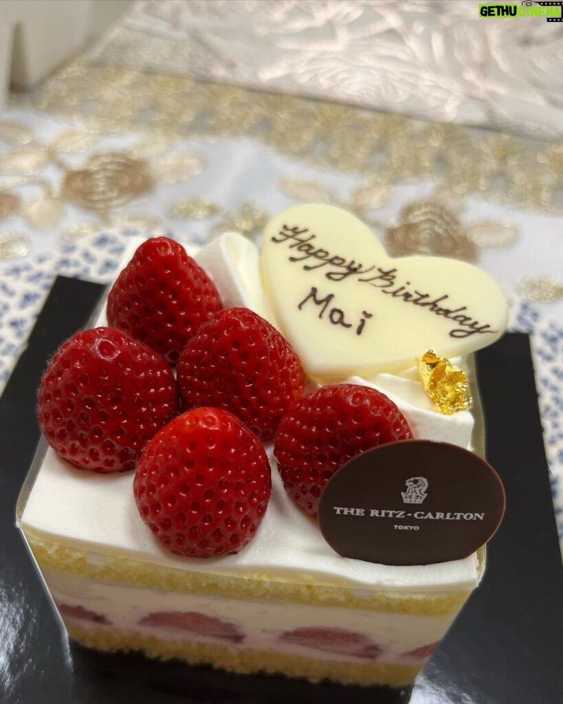 Mai Hakase Instagram - 先日は私の誕生日でした🥰❤️ その日は母も来てくれて一緒に食事できました😊自分が母になると、自分の誕生日は母に感謝する日だなぁと改めて思うようになりました🥺✨家族や周りの人に感謝してすごしていきたいです☺️