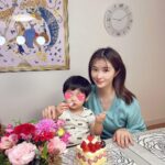 Mai Hakase Instagram - 先日は私の誕生日でした🥰❤️ その日は母も来てくれて一緒に食事できました😊自分が母になると、自分の誕生日は母に感謝する日だなぁと改めて思うようになりました🥺✨家族や周りの人に感謝してすごしていきたいです☺️
