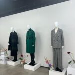 Mai Hakase Instagram - 先日「UNIQLO and JW ANDERSON」と「UNIQLO and COMPTOIR DES COTONNIERS」23FWシーズンの合同展示会に行ってきました☺️ちょうど今発売していて、あたたかなセットアップやセーター、ワンピースをゲットしたよ🩷あゆむとおそろで何を着ようかと真剣に悩んだ🤭 UNIQLOのいつもとはまた違うオシャレなデザインにUNIQLOならではの着心地の良さもあってこの冬かなりつかえそうです☺️✌️ #UNIQLO #UNIQLOコーデ #jwundersonxuniqlo #comptoirdescotonniers