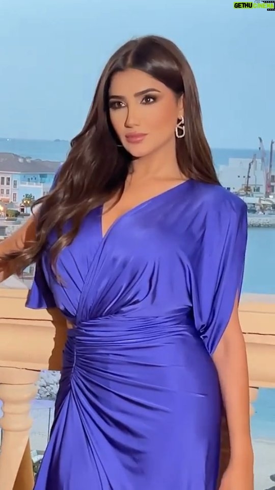 Mai Omar Instagram - Yesterday before heading to the opening of @zuhairmuradofficial flagship boutique at The pearl Doha Wearing @zuhairmuradprivate Makeup @makeupabeer_ali Hair @tareksalon.qatar Marsa Malaz Kempinski, The Pearl - Doha