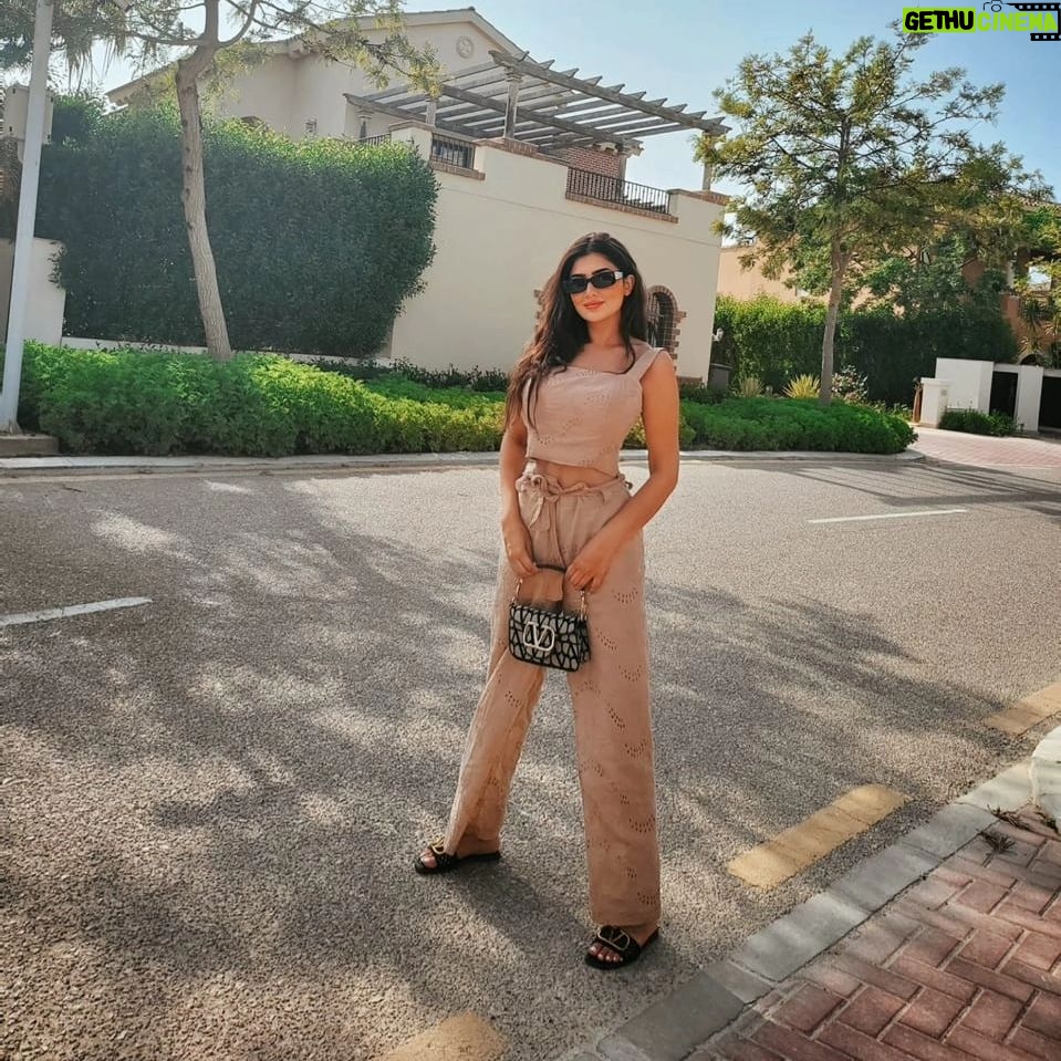 Mai Omar Instagram - I like things simple. @maisonvalentino SummerTime