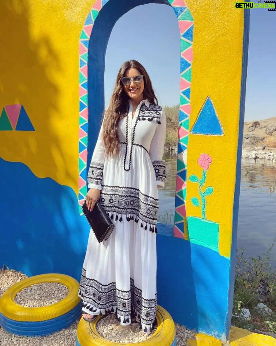 Mai Omar Instagram - رمضان كريم كل سنة و انتوا طيبين ♥️🙏 #علاقه_مشروعه #بثينه Aswan