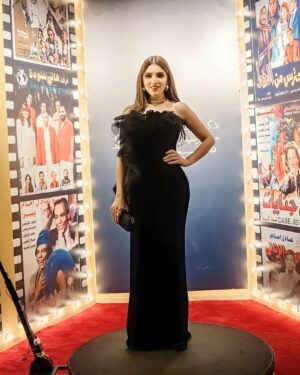 Mai Omar Instagram - What a beautiful magical Night 🌃🖤

ليله ساحره مع ذكريات الموسيقار هاني شنودة استمتعنا فيها بموسيقي و أغاني رائعه بضيافه معالي المستشار تركي ال الشيخ 

@turkialalshik
@riyadhseason
@benchmarkksa

Styled by my p @the_p_style
Dress @ateliermamzi
Makeup by @manargamilmakeupartist
Hair @ebtssam_hair
Jewellery @yessayan