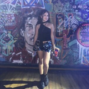 Maisa Silva Instagram - muita história entre nós, essa música e esse lugar 📍🎮