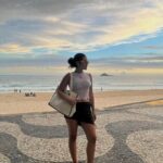 Maisa Silva Instagram - 🥁 ouvindo numanice 3 e pensando que já já volto pro Rio!!! Rio de Janeiro, Rio de Janeiro