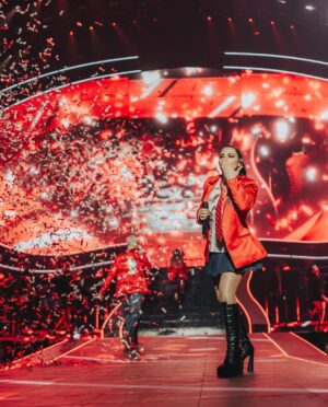 Maite Perroni Instagram - RBD Mix and Match… gracias por estos primeros 6 shows… Graciaaaaaas El Paso, Houston, NY, Fairfax, North Carolina 🫶🏻 ha sido una explosión de amor!!! Esto apenas empieza y vamos a vivir cada momento al máximo 🙌🏻