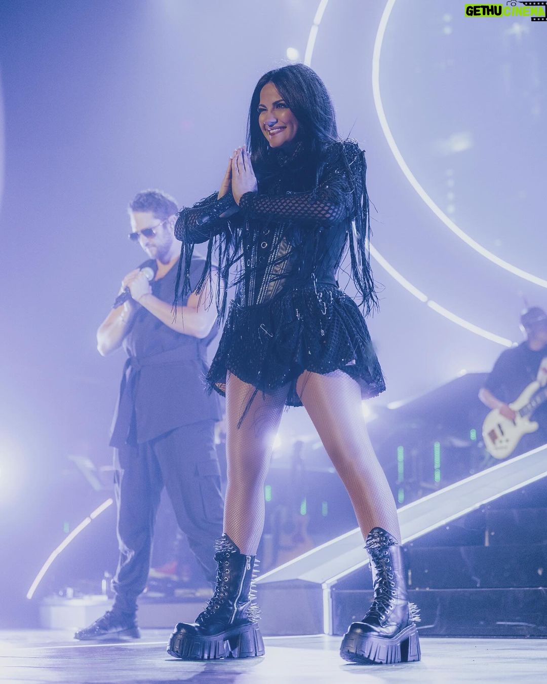 Maite Perroni - 803.3K Likes - Aquí vamos otra vez con todo nuestro corazón lleno de amor y una maleta llena de ilusiones … next stop LATAM … COLOMBIA este viernes nos vemos en Medellín.