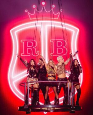 Maite Perroni Instagram - RBD Mix and Match… gracias por estos primeros 6 shows… Graciaaaaaas El Paso, Houston, NY, Fairfax, North Carolina 🫶🏻 ha sido una explosión de amor!!! Esto apenas empieza y vamos a vivir cada momento al máximo 🙌🏻
