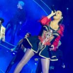 Maite Perroni Instagram - Quizás entre los dos aún hay algo de amor … (Video: @makeupbyponcho ) Estadio Mobil Super