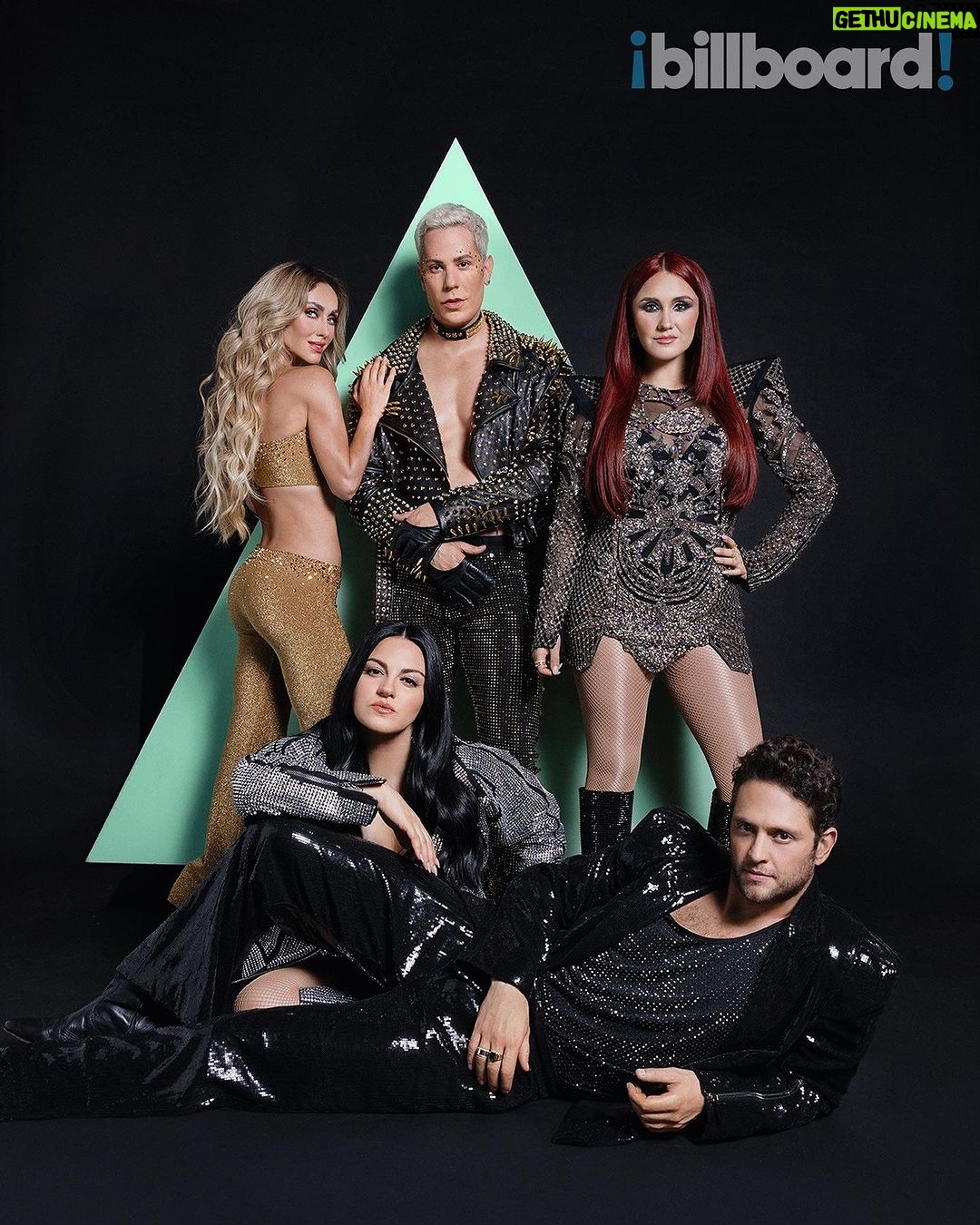 Maite Perroni Instagram - RBD y estar todos juntos de vuelta en el escenario para @billboard @billboardlatin 🌟