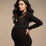Maite Perroni Instagram - #EXCLUSIVA @maiteperroni y @atovarp cuentan a #CARAS cómo viven la dulce espera de su primer hijo juntos. Además, revelan una simpática anécdota de su luna de miel. Entérate de todos los detalles en nuestras historias y en la edición impresa #carasmarzo #maiteperroni #andrestovar #rbd