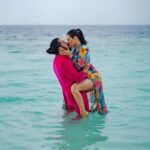 Maite Perroni Instagram - Aquí vamos!!! La vida se cuenta mucho mejor a tu lado. Gracias por estos días tan felices juntos!!! #honeymoon #blessed Maldives