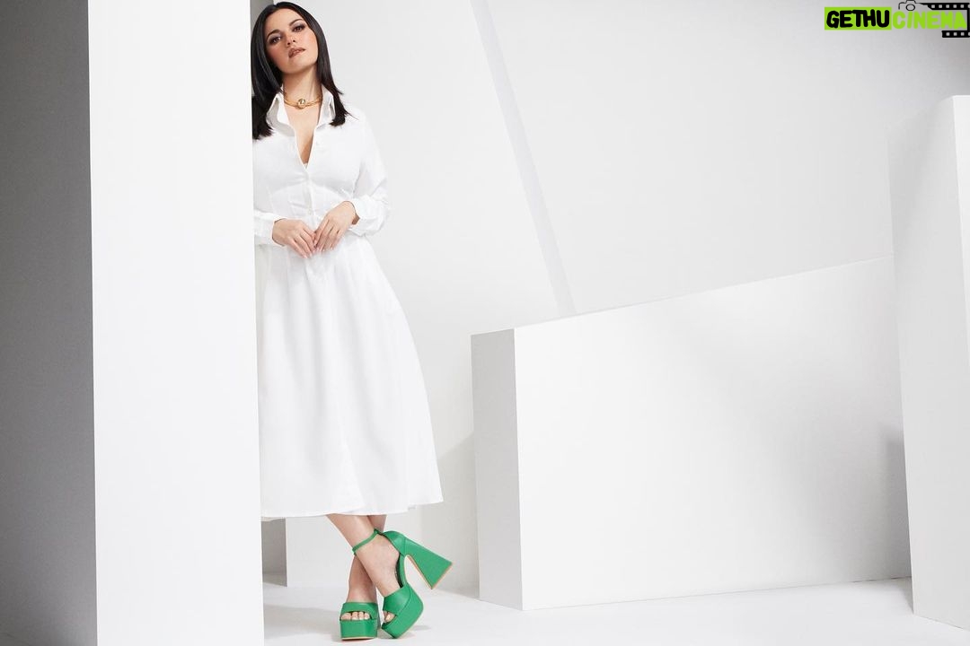 Maite Perroni Instagram - #ad Me encantan estos looks que por cierto son los más vendidos de #SHEINxMaitePerroni ❤️ El código MAITEPERRONI les da un 15% de descuento sin mínimo de compra … ¿cuál de estos es el que más les gusta? Los leo! 👇🏼 #SHEINforAll @shein_mex @sheinofficial