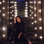 Maite Perroni Instagram - #ad Todavía no termina de caerme el veinte de todo lo q estoy viviendo…acabamos de estrenar la colección que hice con @shein_mex para uds. y no quepo de la emoción… ya somos SOLD OUT en varios países! Aprovecha y entra a ver todo lo q diseñé para que puedas encontrar esa pieza perfecta para ti. No cabe duda que los sueños se hacen realidad, solo no olvides q con mucho trabajo, pasión y dedicación todo se puede lograr. El jueves viví una noche inolvidable al compartir oficialmente con todos ustedes #SHEINxMaitePerroni Gracias a cada uno de uds por haberse sumado a la fiesta via streaming, la colección esta pensanda en comodidad y estilo, en reflejar quiénes somos en realidad, en no dejar a un lado nuestra esencia sino potencializarla porque eso nos hace únicos. Gracias por ser parte de este camino #SHEINforALL recuerden que al incluir el código MaitePerroni les dará un 20% de descuento. CDMX