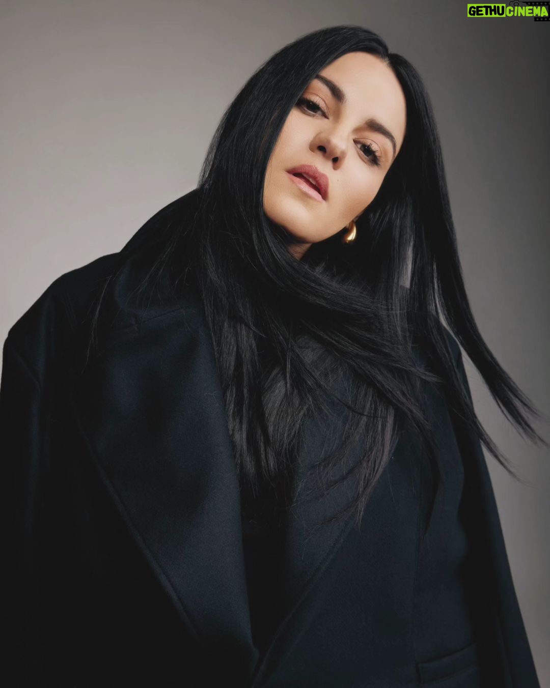 Maite Perroni - 739.5K Likes - Gracias @marieclairearg por la platica y el espacio!