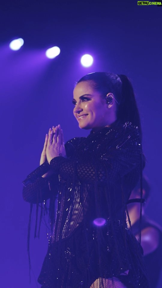 Maite Perroni Instagram - Confía en ti ...