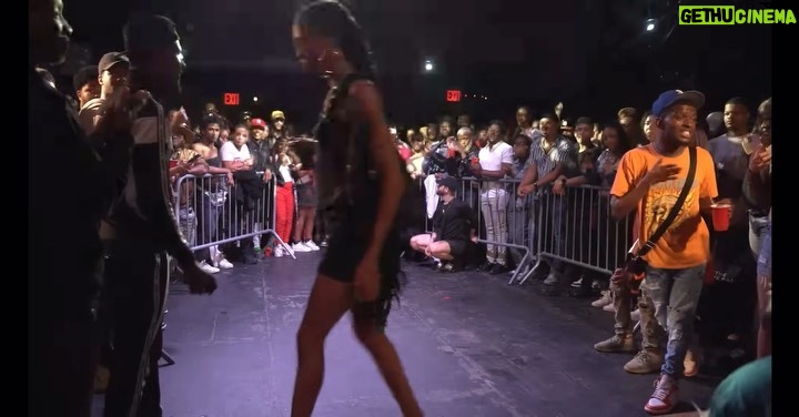 Makayla Lanvin Instagram - MOTHER BASQUIAT Shesssss backkkkk!!! I CAN TEACH YOU HOW TO CONTROL A CROWD @hausofbasquiat #theprincessofphiladelphia #kaybae #voguing #spins #viral #foryou #explore New York City, N.Y.