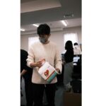 Maki Tamaru Instagram - @makeawishjapan Make A Wish　でボランティア活動を されている皆さんと一緒に 子供たちへの 🎄🎁ラッピングなどクリスマス支度に @ade_tamarumaki チームAdéのメンバーで 参加させていただきました🙏 クリスマスプレゼントを手にした 子供たちの笑顔を思い浮かべながら 心を込めて参加させていただきました。 私たちにとっても とてもたのしく豊かで幸せな時間となりました。 ありがとうございました。 @makeawishjapan では、 ボランティアのお手伝いをしてくださる方も 募集しております🙏 ご興味のある方は make a Wishのアカウントから お願いしますチェックしてみて下さい。 #MakeAWish #Adé