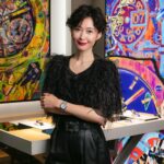 Maki Tamaru Instagram - HUBLOT表参道ブティック にお邪魔させていただきました。 ホリデーシーズンに 飾られたクリスマスツリーや 高級感のある店内 上品な和の気配に モダンなアートが合わせられていて 一歩足をを踏み入れた瞬間 わぁ〜♡と　トキメキの吐息がでる 夢空間。 そして、こちらでは ショーケース越しにではなく、ダイレクトに 時計を見ることができるのが魅力的でした！ 今回、新作や日本限定モデルを着用して撮影を させて頂き 丁寧な説明もいただけ HUBLOTの魅力を沢山知れ 益々　HUBLOTファンになりました。 #pr #Hublot #ウブロ