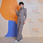 Maki Tamaru Instagram - 最近のお洋服 赤コートは @kolorofficial 3枚目のアウターは @sacaiofficial パンプスは @pellico_japan 4枚目は セットアップホワイト コートは @ade_tamarumaki スニーカー　@pierrehardy 5枚目写真は　@poloralphlauren LAUREN PURPLE LABEL 6枚目写真は　ワンピース @sacaiofficial 7枚目写真のコートは @anteprima_japan #私服 #衣装 #最近のお洋服 #今日も天気よし！ #冬コーデ