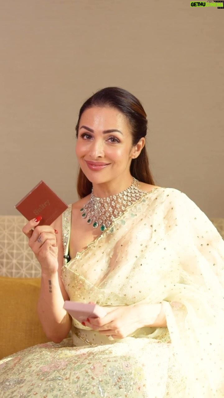 Malaika Arora Instagram - Every woman has a naughty and nice side to her, depending on her mood ❤️ On that note, Anastasia Beverly Hills India and I decided to launch a contest to bring out your vibe. ✨Unleash your creativity by uploading your Naughty or Nice look, and tag me @malaikaaroraofficial & @anastasiabeverlyhillsindia For a chance to win the stunning Naughty - Sultry Palette or the Adorable Nice - Mini Modern Renaissance Palette! ❤️✨🔥 The boldest Naughty and the charming Nice look take the spotlight on ABH India page. 💫 Get cracking, you beauties💋🔥 Winners will be announced on 1st December 2023. 🔥 #anastasiabeverlyhills #abh #anastasiabeverlyhillsindia #makeuplover #beautyempowered #abhindia #makeupessentials #newlaunch #sultry #abhnewlaunch #eyeshadow #eyeshadowpalette #naughty&nice #contestalert