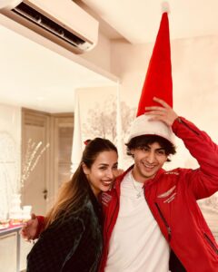 Malaika Arora Instagram - As this year comes to an end … my forever ❤️❤️❤️❤️ #mybabyboy#mybestfriend#mysupportsystem#myfoodie