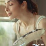Malaika Arora Instagram – Discover the magic of Orika Spices with Malaika Arora! Our secret? 

The incredible Smokey Garlic Seasoning that turns ordinary meals into extraordinary delights. One seasoning, endless possibilities – that’s the Orika promise. Elevate your cooking game with us! ✨

#GharMeinGourmet #OneSeasoningMultipleUses 
#orika #orikaflavours #orikaspices #flavourfulevent #foodie #gharmeingourmet #winter #spices #loveorika #newpackaging