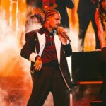 Maluma Instagram - Y si… vienen con la bendición 🏆🏆🏆🏆!!! Gracias @premiolonuestro … y @carinleonoficial .. Ya dan ganas de hacer otro temita o que? @octavio_cuadrasc @grupomarcaregistrada1 los extrañamos mucho anoche. No fue lo mismo sin ustedes, pronto rompemos juntos 💎BLING BLING💎 DE MEDALLO PA’L MUNDO HP 🇨🇴