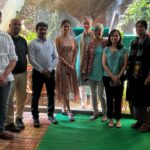 Manasa Varanasi Instagram - A wholesome afternoon spent talking, loving and making soil 🌱 @alliancefrancaise_hyderabad You are a lovely team. Guardians of the community. The work you do is important. The way you care and nurture for the community is inspiring. Only onwards and upwards from here!🧑‍🤝‍🧑 Big shoutout to @surgeimpact @peepal_wastemanagers @makesoil Team work makes the dream work 💚 @label.rama for the beautiful, earthy kalamkari 📷 @marzoh.vision #makesoil #resilientcommunity