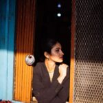 Manasa Varanasi Instagram - Half sun half shade kind of daze 🌗 Styling @stylistshikhar 📷 @bharat_rawail #warm #window #light