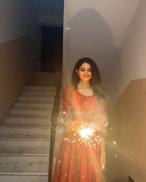 Manasa Varanasi Instagram - Heart full from a wholesome day 🫶

#love #light