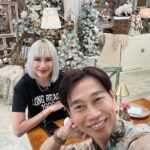 Manaswee Krittanookul Instagram - รักมากนะคนนี้ 😆 ไม่เคยนัดล่วงหน้า ปุ๊บปั๊บเจอตลอด😂😂 Chuanpisamai cafe