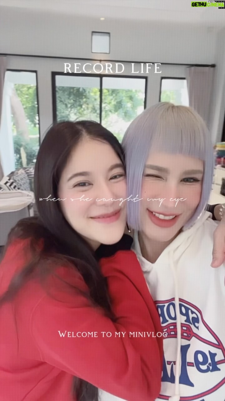 Manaswee Krittanookul Instagram - ไปหาเพราะคิดถึง♥️♥️ แม่ก้อย พ่อตูน น้องทะเล น้องเวลา ♥️♥️