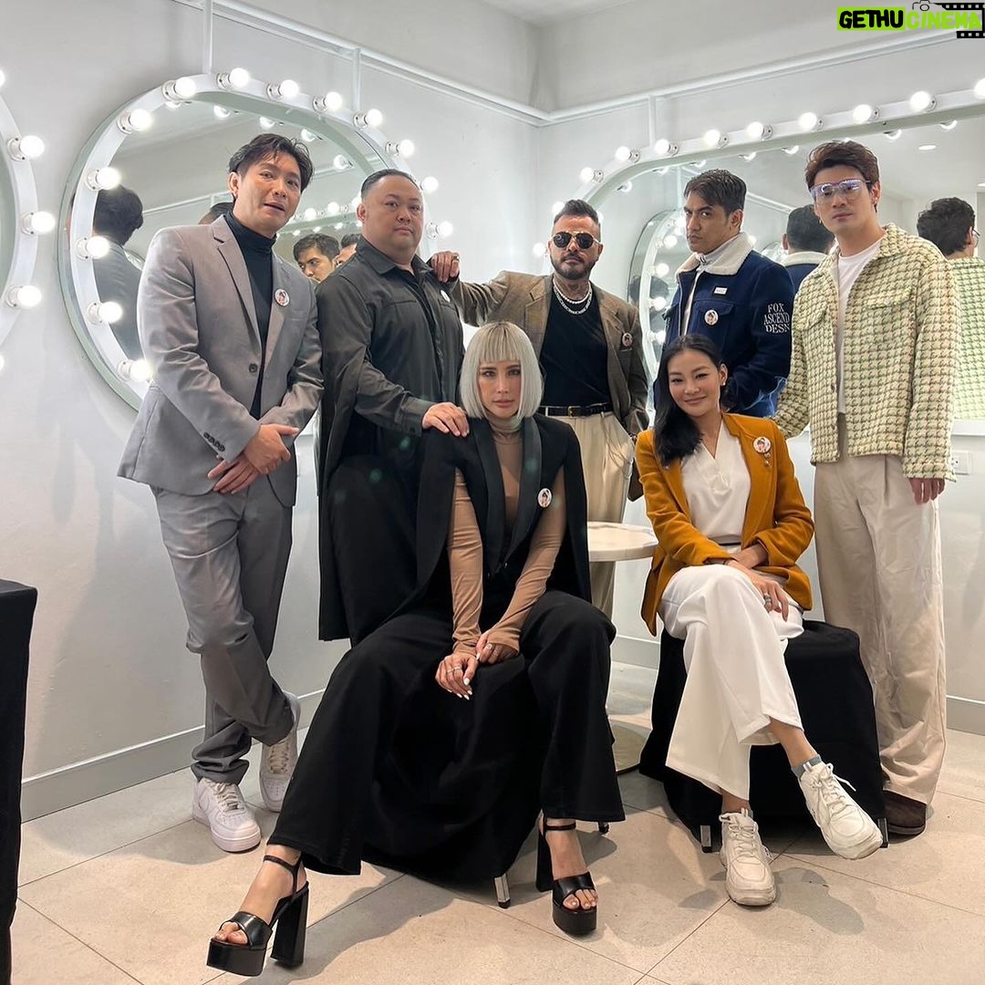 Manaswee Krittanookul Instagram - ครอบครัว to be number one จบไปแล้วกับการแข่งขัน to be number one Dancercise Thailand championship 2024 ขอแสดงความยินดีกับน้องน้องทุกทีมทุกรุ่นนะคะ น้องน้องเก่งมาก พี่เห็นถึงการซ้อมที่หนัก กว่าจะแสดงออกมาแต่ละโชว์ได้ ขอบคุณทุกคนที่มีส่วนร่วมในแต่ละทีมที่แข่งขันในครั้งนี้นะคะ ภูมิใจในครอบครัวทูบีทุกทุกคนค่ะ ♥️♥️♥️♥️