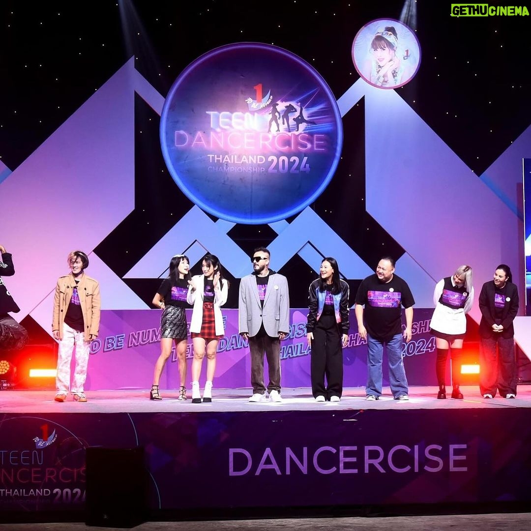 Manaswee Krittanookul Instagram - ครอบครัว to be number one จบไปแล้วกับการแข่งขัน to be number one Dancercise Thailand championship 2024 ขอแสดงความยินดีกับน้องน้องทุกทีมทุกรุ่นนะคะ น้องน้องเก่งมาก พี่เห็นถึงการซ้อมที่หนัก กว่าจะแสดงออกมาแต่ละโชว์ได้ ขอบคุณทุกคนที่มีส่วนร่วมในแต่ละทีมที่แข่งขันในครั้งนี้นะคะ ภูมิใจในครอบครัวทูบีทุกทุกคนค่ะ ♥️♥️♥️♥️