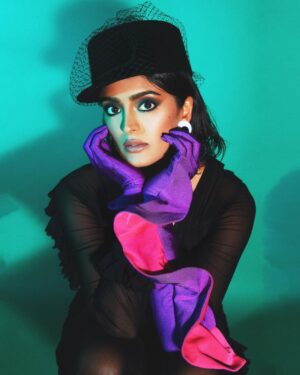 Mandeep Dhillon Instagram - 🖤💜 

@photobookmagazine #photobookmagazine
PhotoBook Editor-In-Chief: Alison Hernon @718blonde
Creative Director: Mike Ruiz + @mikeruiz.one @mikeruizone
Photographer: Sequoia Emmanuelle @sequoiaemmanuelle
Fashion Stylist: Andrew Philip Nguyen @lil_saigon
Hair: René Maldonado Cortez @hairbyrenecortez
Makeup: Tatiyana Elias @tatiyanaelias
Interview: Uno, Contributor, PhotoBook Magazine @uno0717
PR: @42West