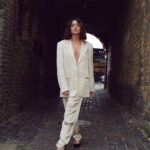 Mandeep Dhillon Instagram - Walking into 2022 like..