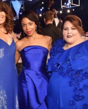 Mandy Moore Instagram - Cheers to this gorgeous birthday girl!! I adore you to the moon, @chrissymetz! Hope this lap around the sun is the best yet!! 🎂🎉🎁🥳🎈😘