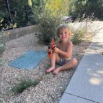 Mandy Moore Instagram – Summer days with these two….
🌞